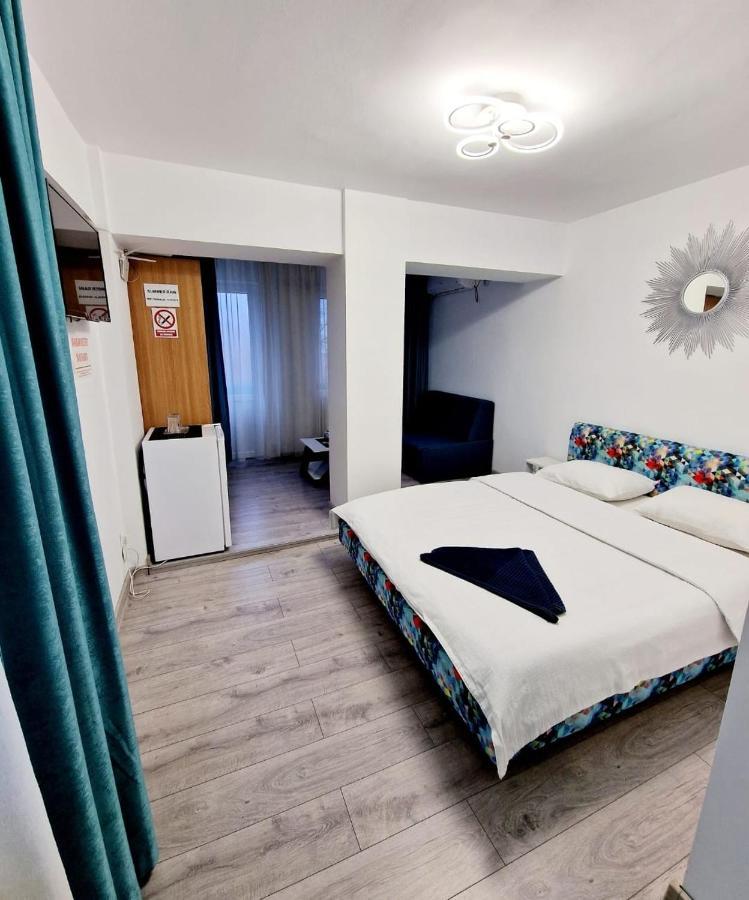 Hôtel Ares à Constanţa Extérieur photo